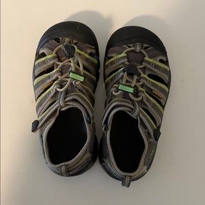 Keen boys sandals